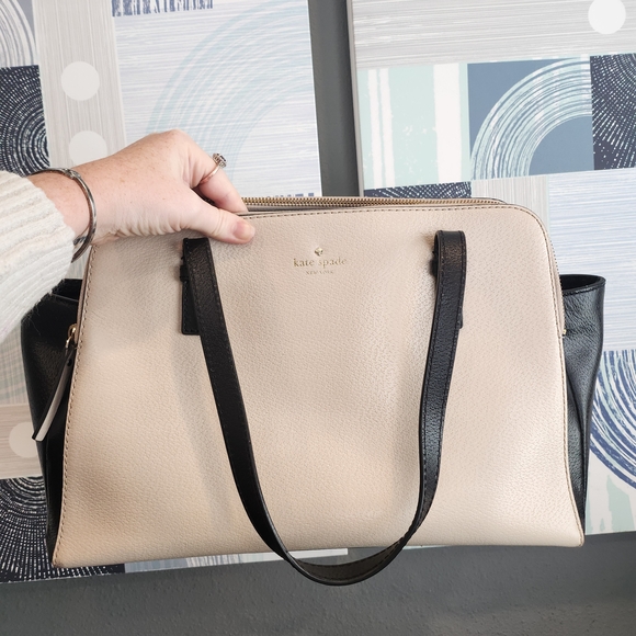 Gorgeous Cream And Black Kate Spade Grand Street Lydia Tote Purse With Side Bags - Picture 4 of 17